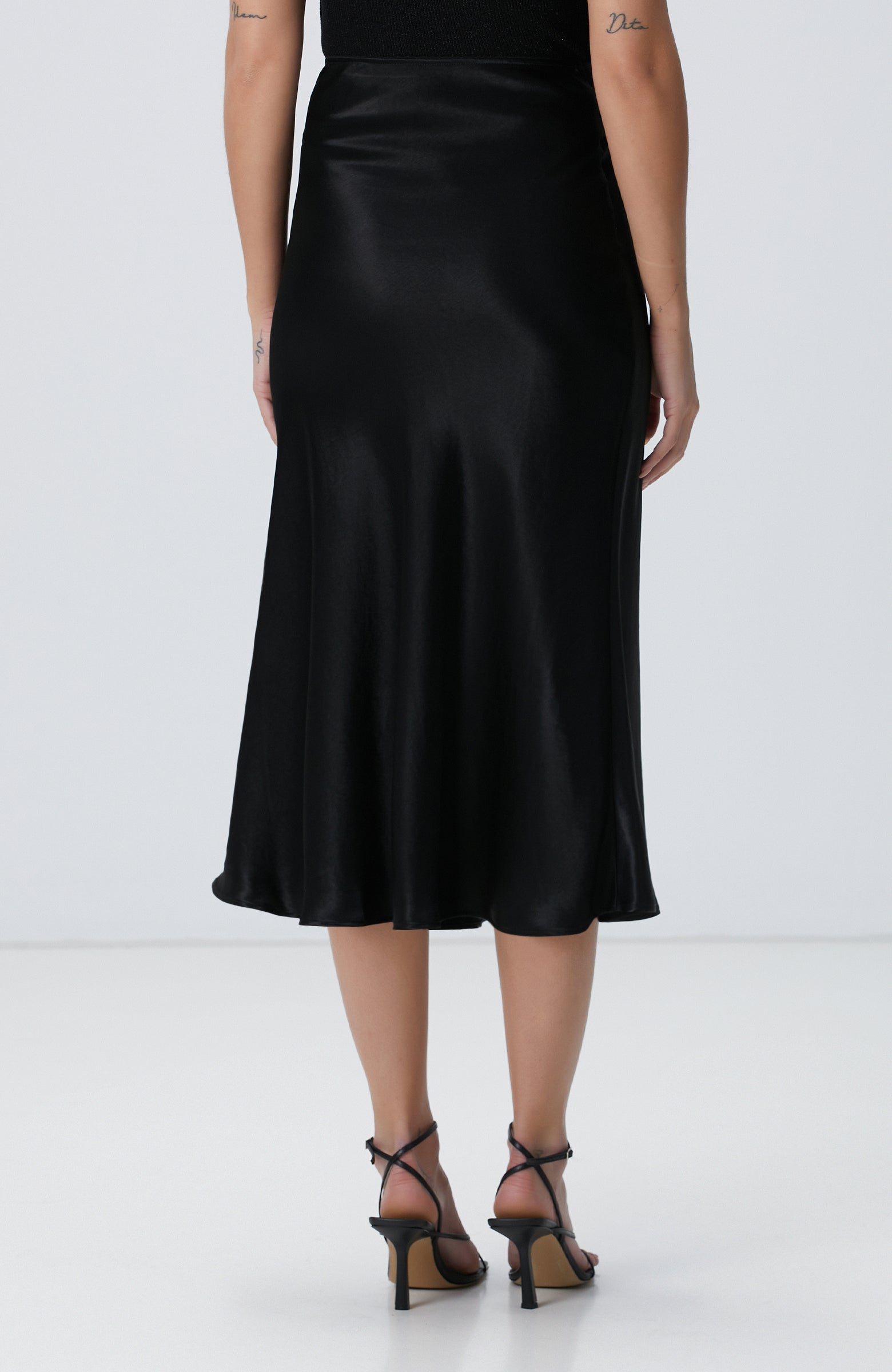 WOMEN'S Black Skirt