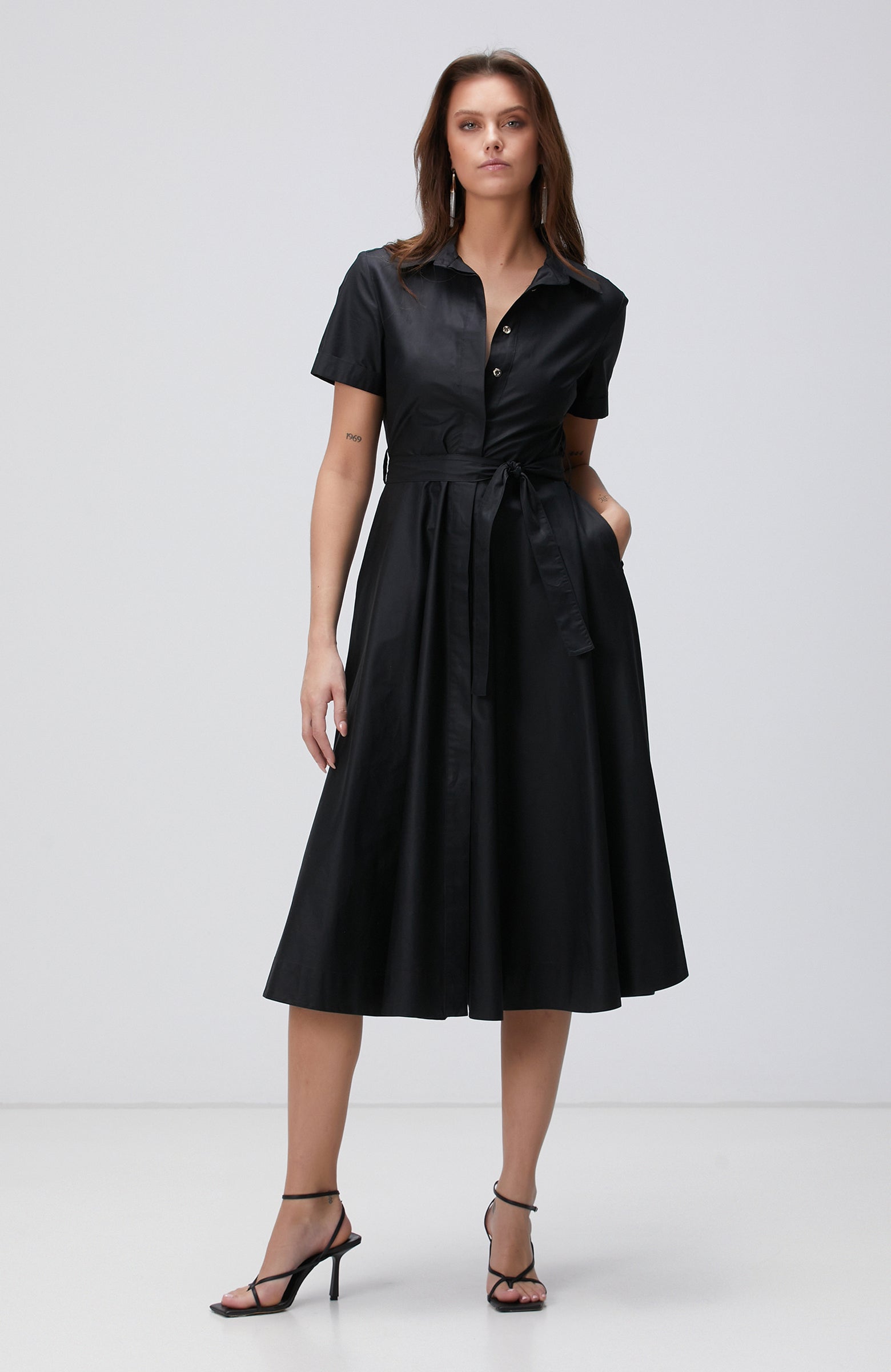 WOMEN'S Black Midi Dress