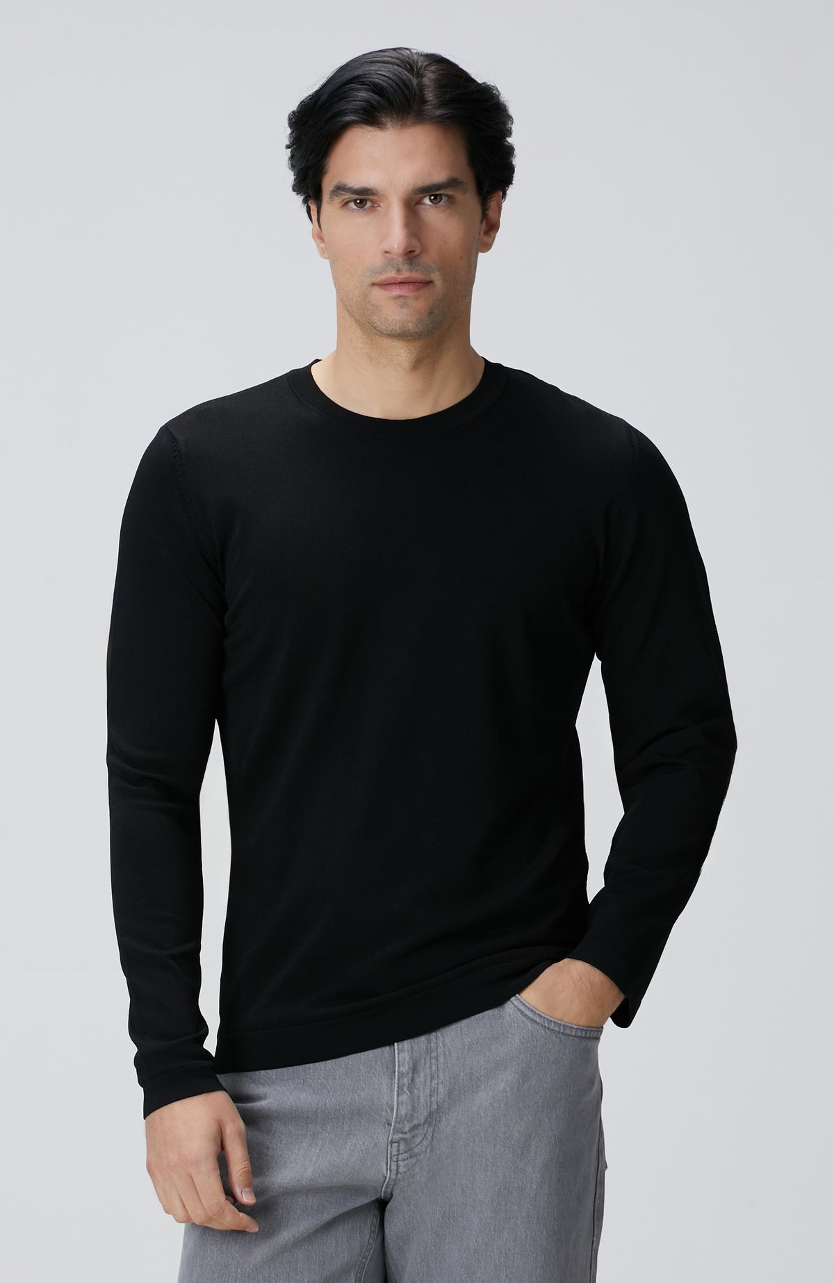 MEN'S Black Sweater