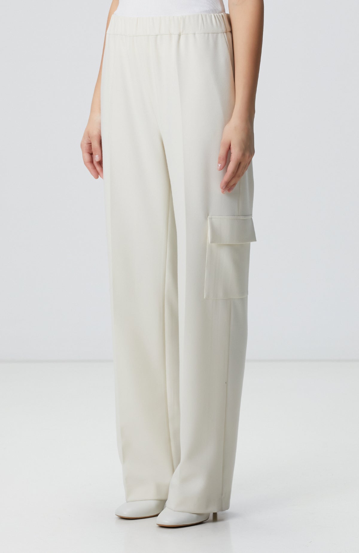 WOMEN'S White Pants