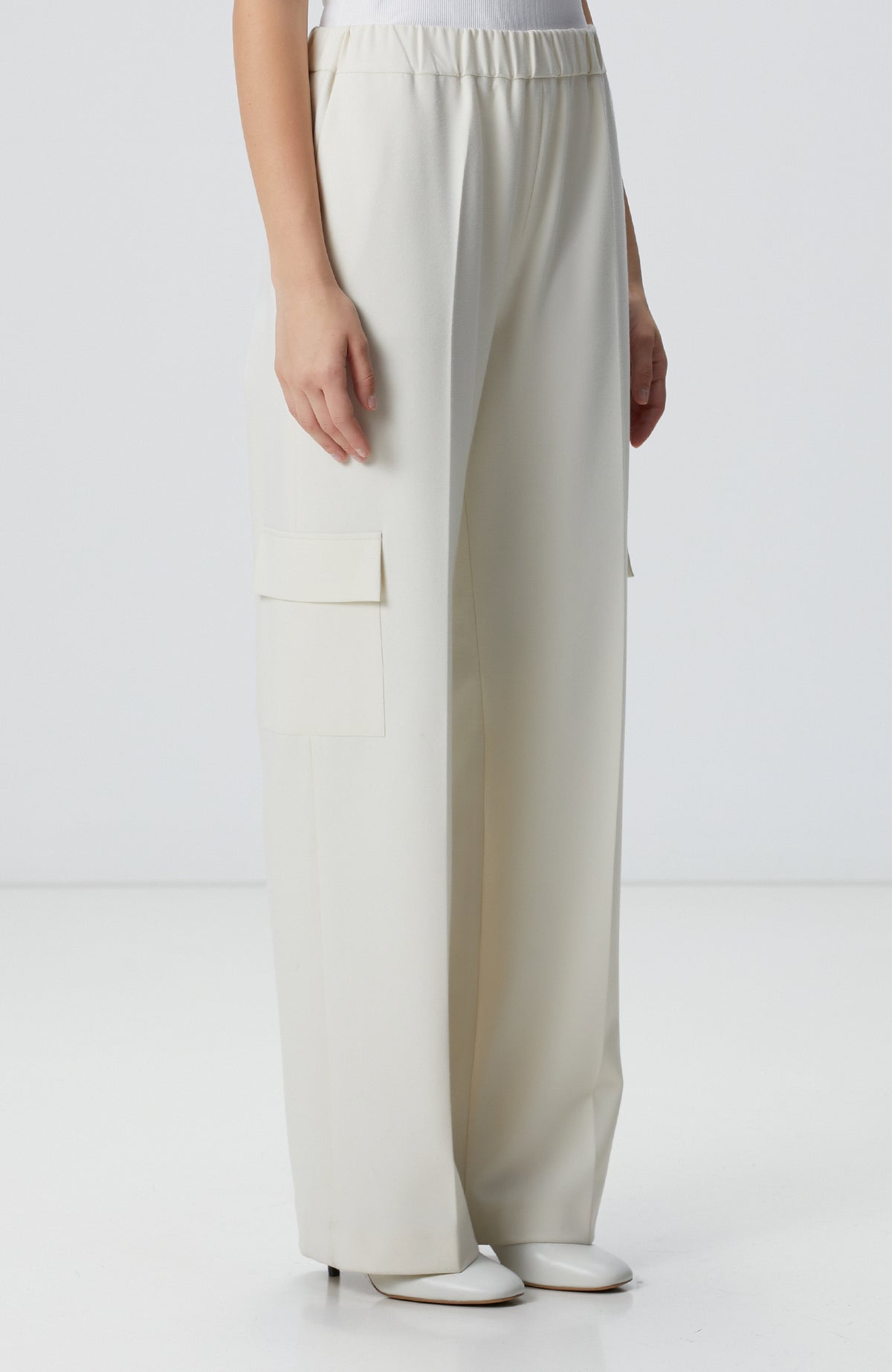 WOMEN'S White Pants