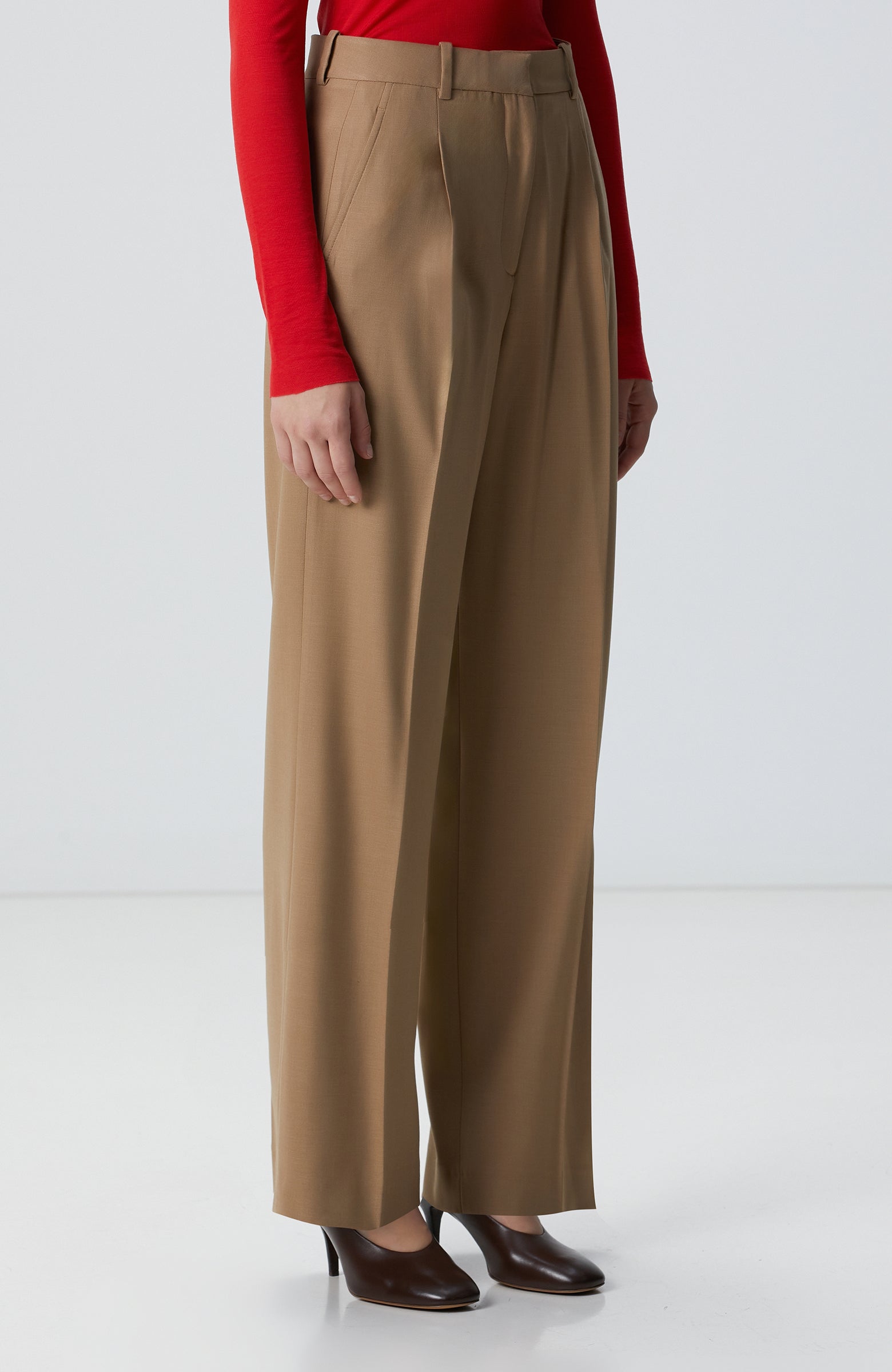 WOMEN'S Camel Pants