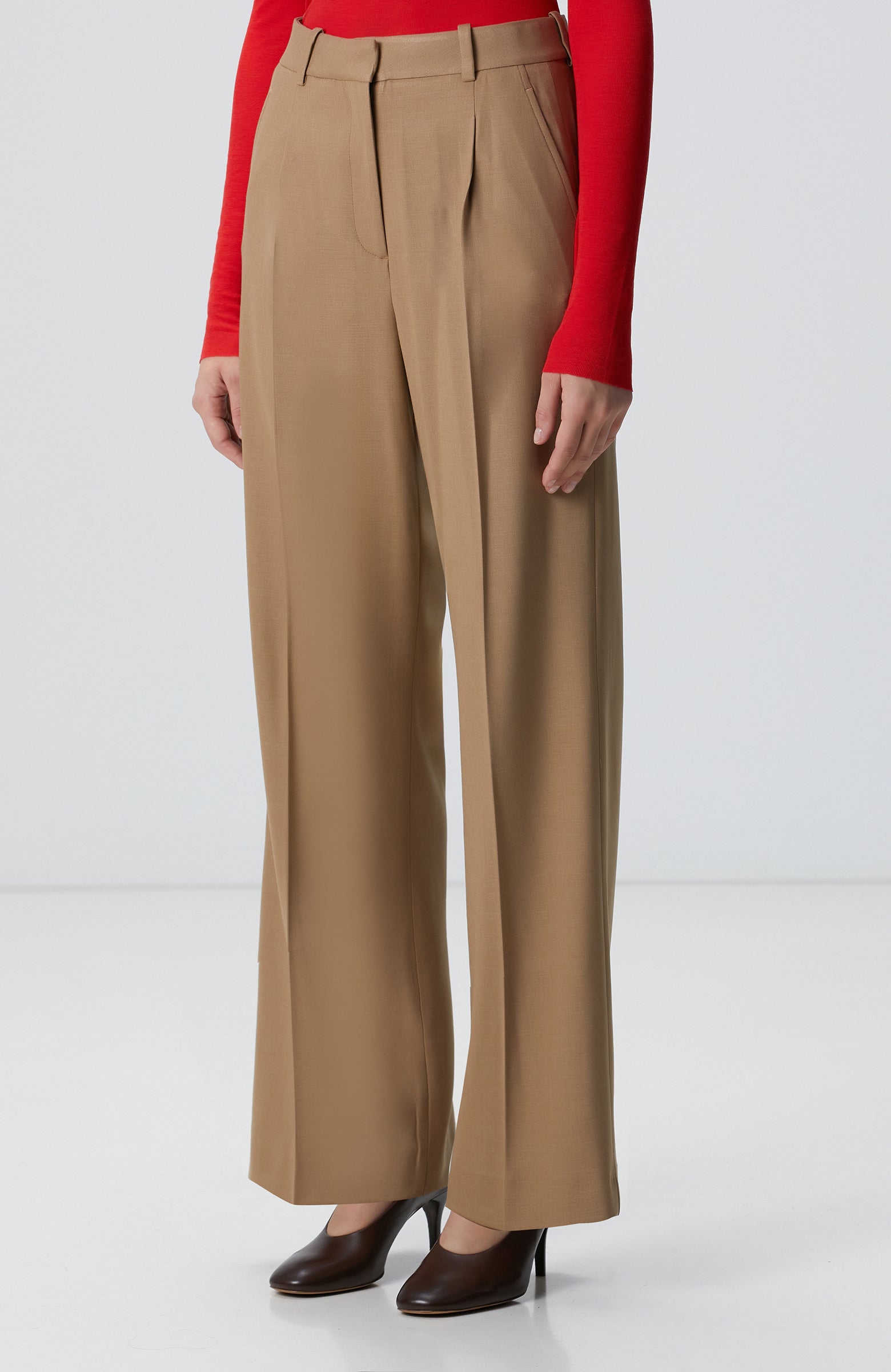 WOMEN'S Camel Pants