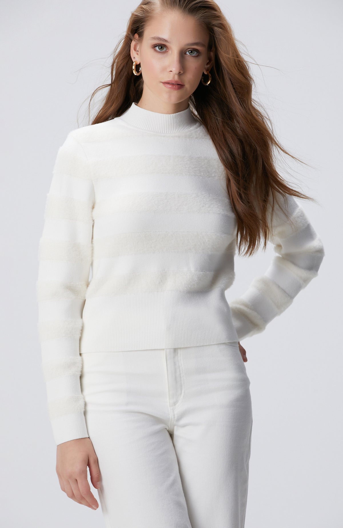 WOMEN'S Off-White Striped Knit Sweater
