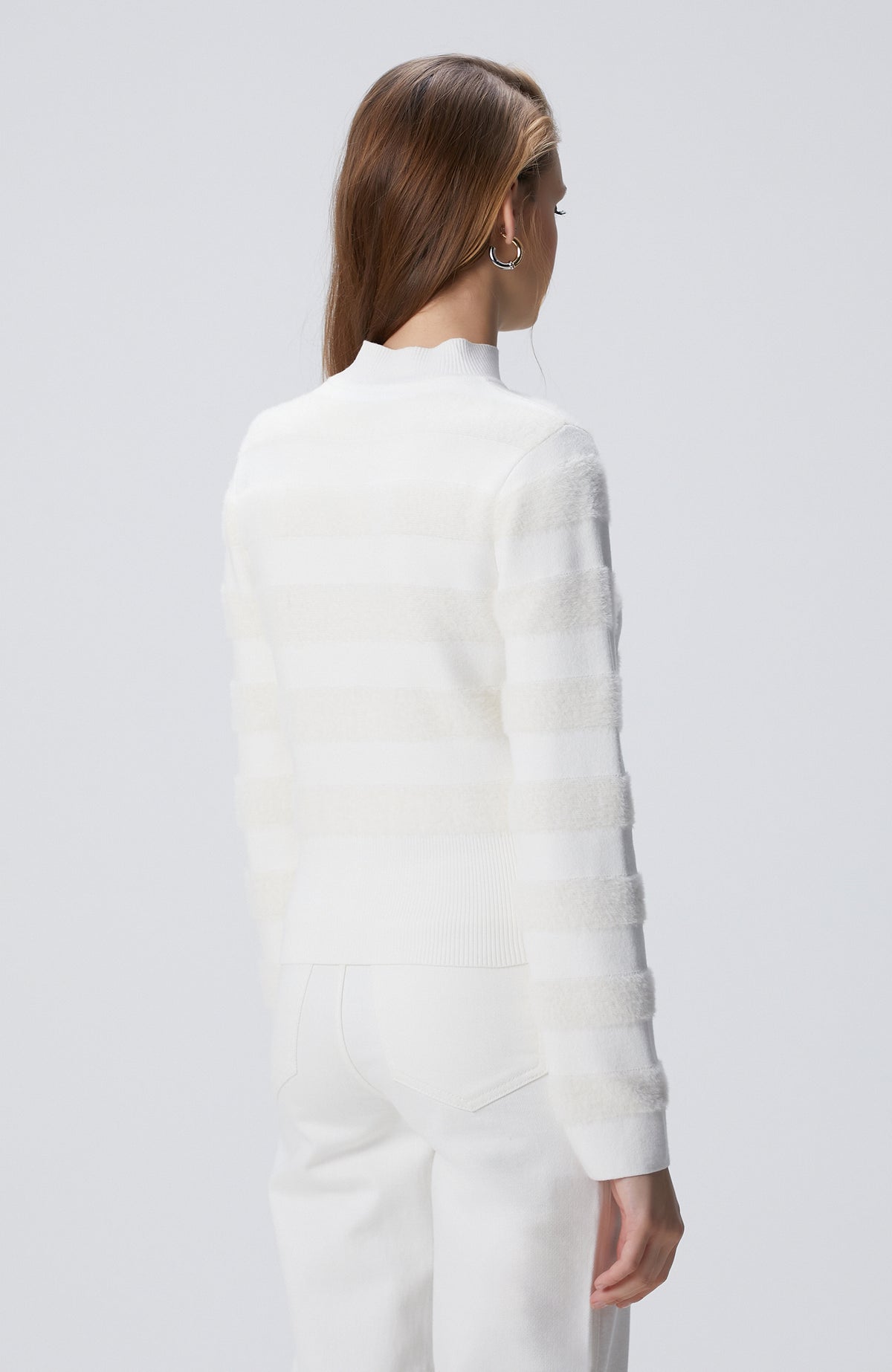 WOMEN'S Off-White Striped Knit Sweater