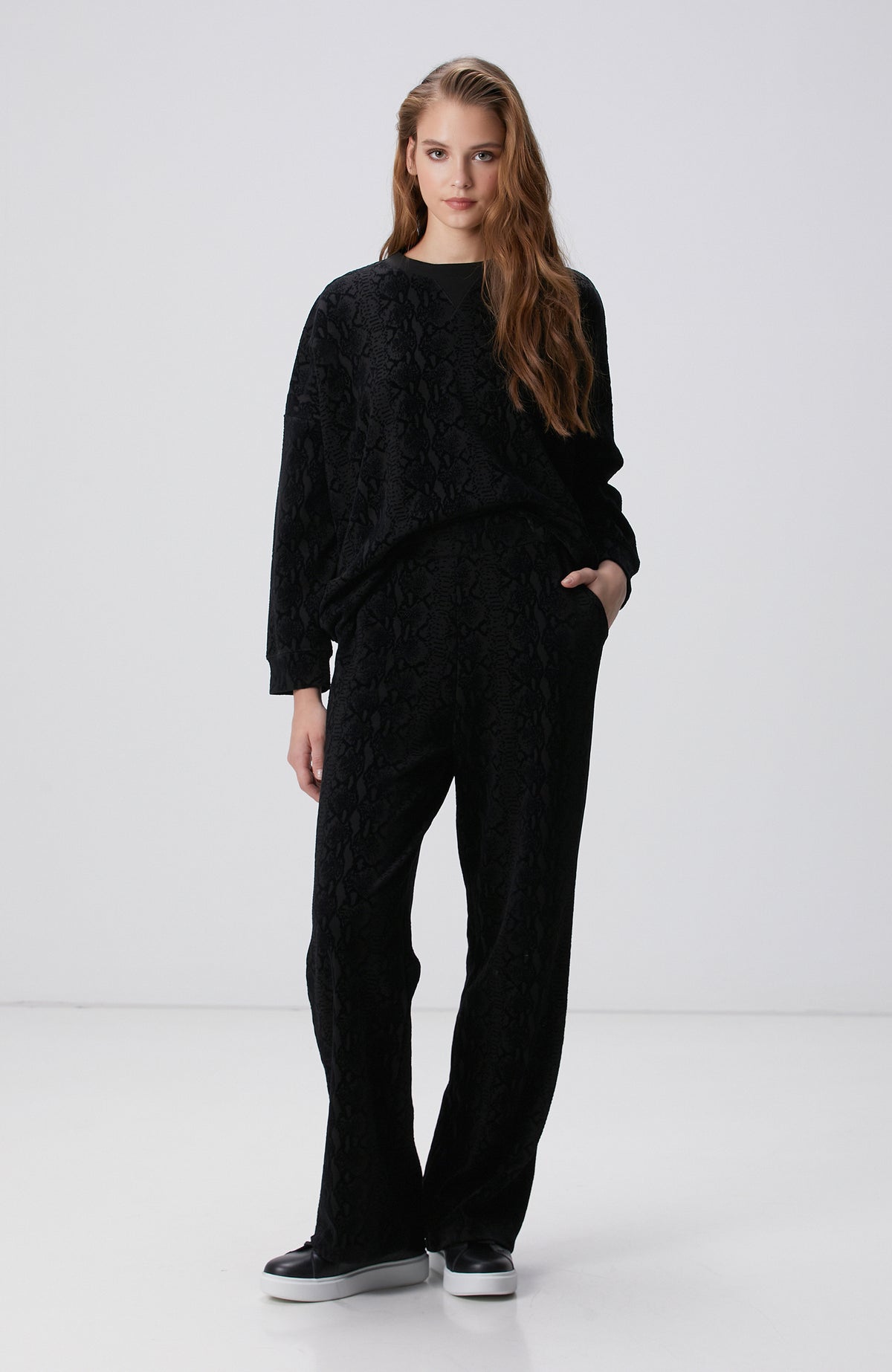 WOMEN'S Black Printed Tracksuit