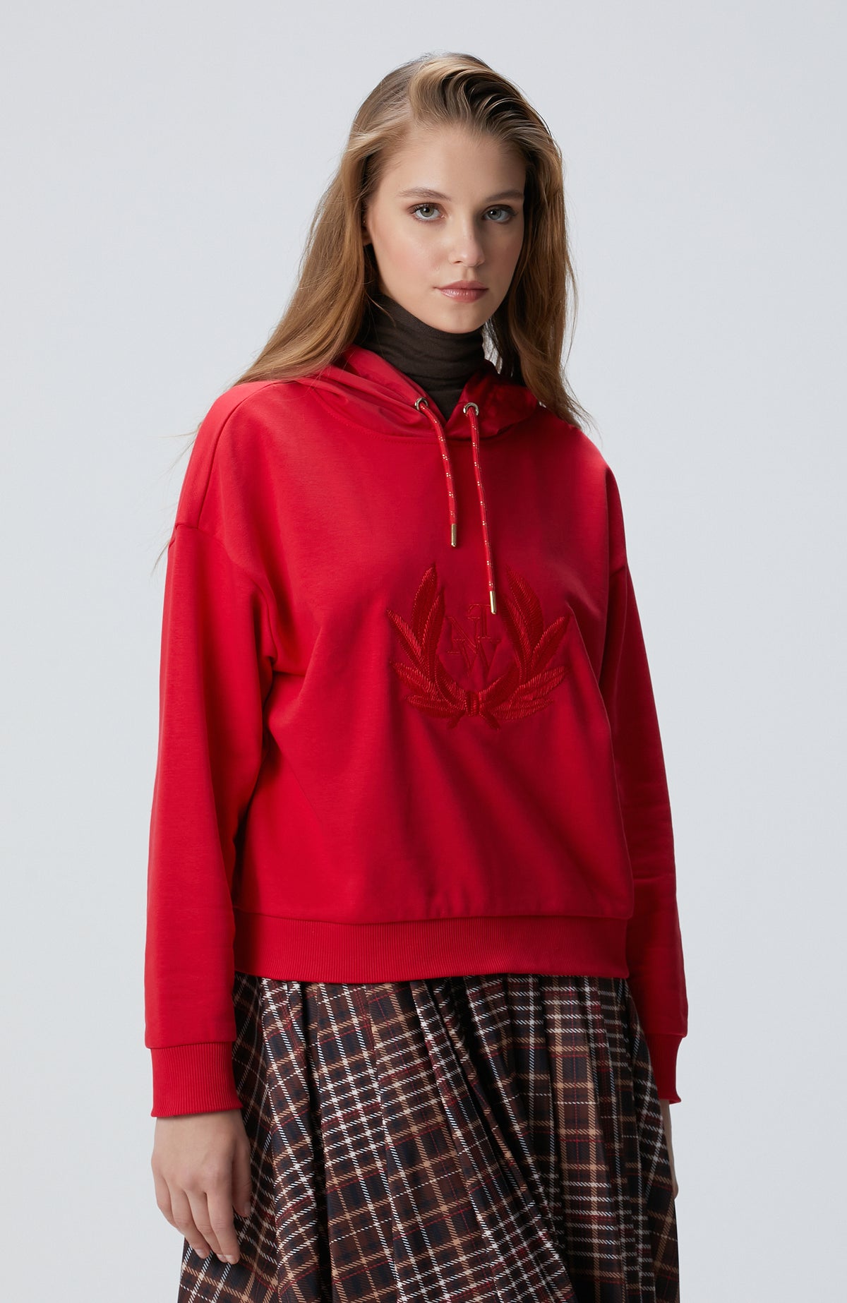 WOMEN'S Red Embroidery Detailed Sweatshirt