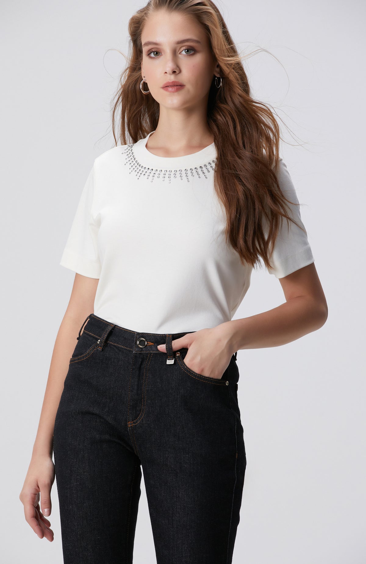 WOMEN'S Off-White T-shirt