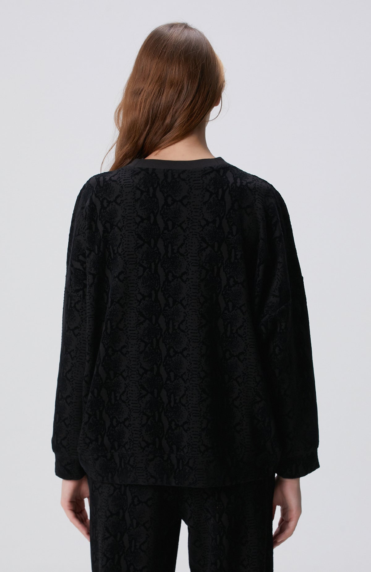 WOMEN'S Black Printed Sweatshirt