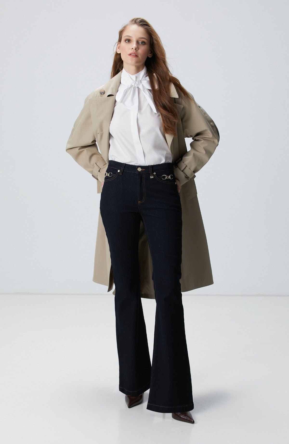 WOMEN'S Indigo Accessory Flare Pattern Denim Pants
