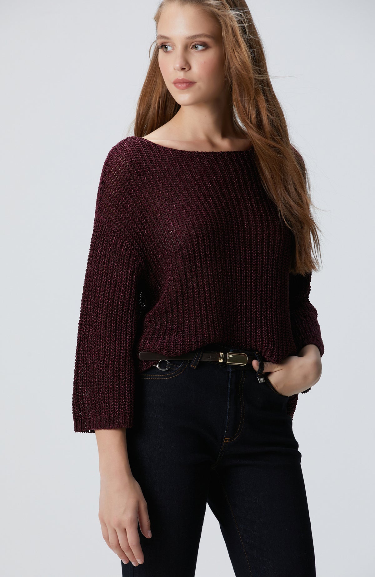 WOMEN'S Burgundy Three Quarter Sleeve Knitwear Sweater